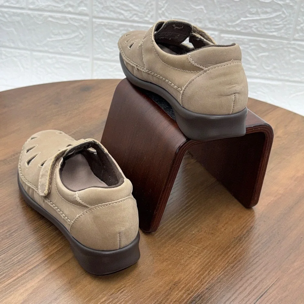 SAS San Antonio Shoes Roamer Leather T-Strap Comfort Mary Jane Loafers Size 4 M